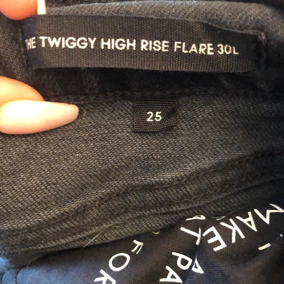 Aritzia Denim Forum Twiggy Flare Jeans 30 L 25 W - Picture 2 of 3